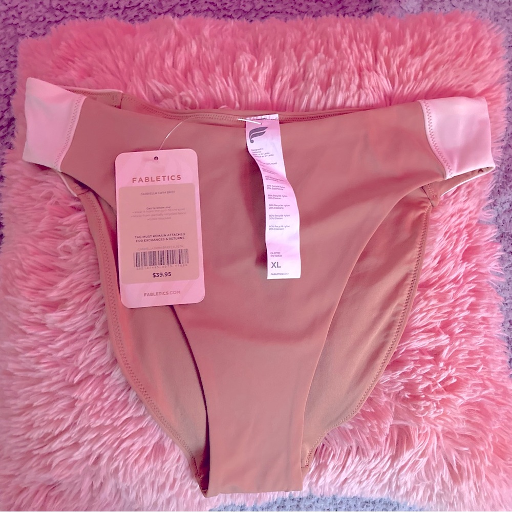 FABLETICS Brief